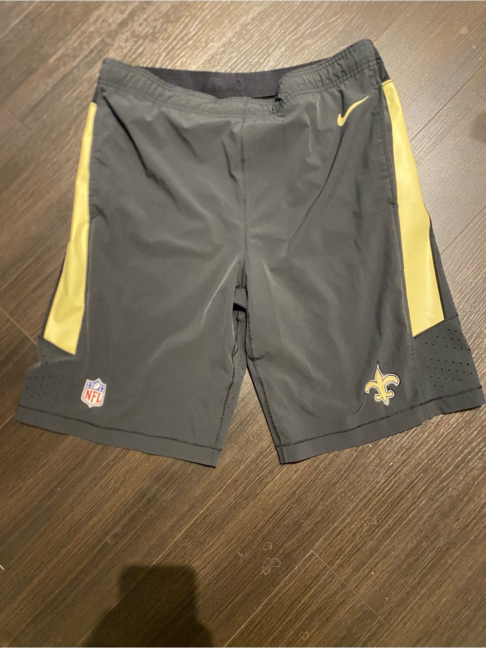 NFL Men's Small New Orleans Saints Nike Black On Field Apparel Performance Short